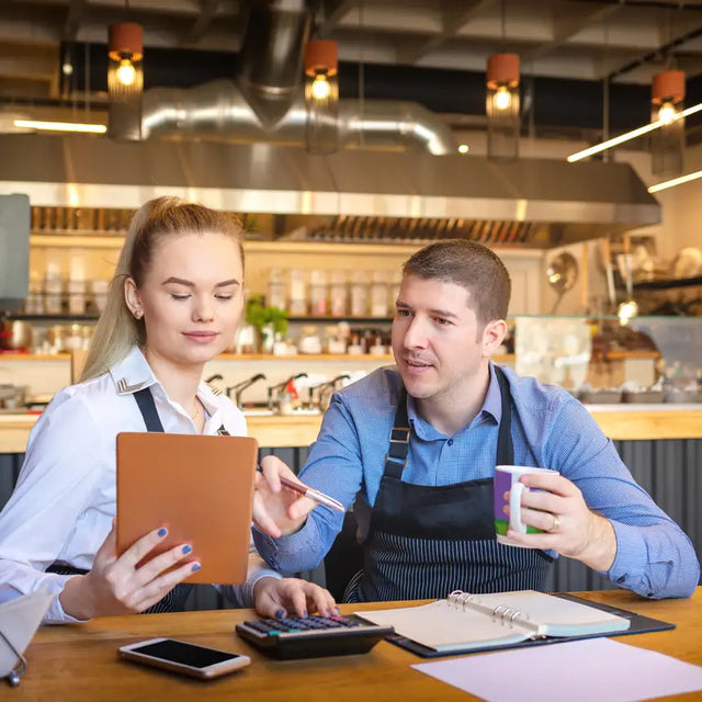 Warum Massivholz und Marmor im Restaurant die bessere Investition sind